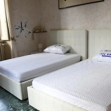 Mughetto Marchello Apartment Brunate